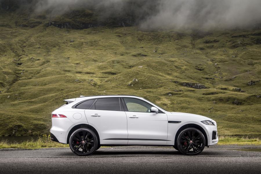  Jaguar F-Pace S 30d AWD 2016 года  (UK) (фото 10 из 30)